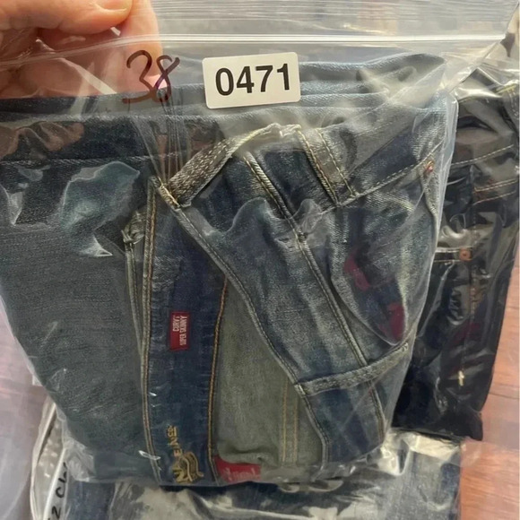 Arizona curvy super skinny high rise plus size jeans. - Picture 8 of 10